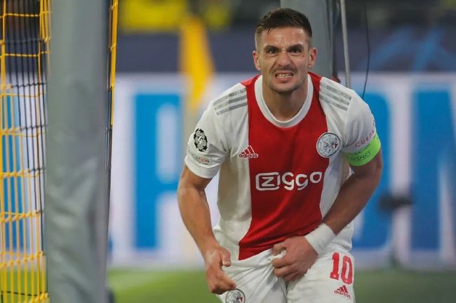 在边锋位置 在边锋位置