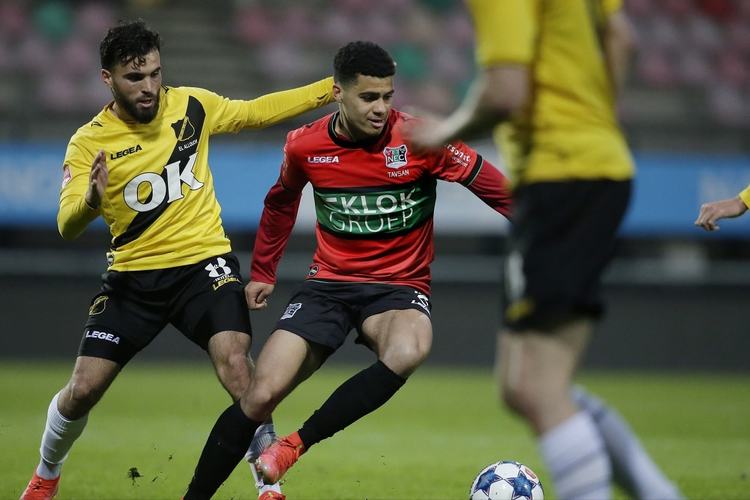 开场就展现 开场就展现