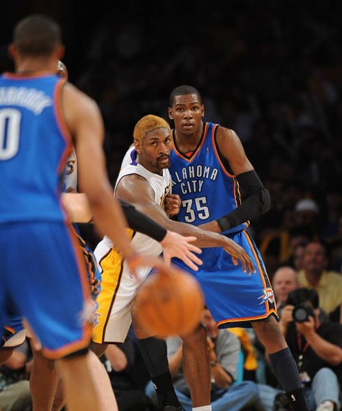 篮球迷而言 篮球迷而言